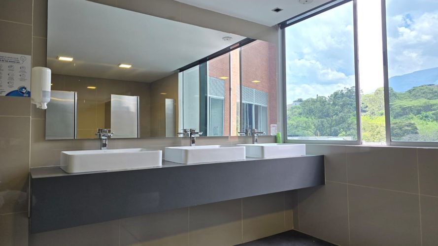 Oficina en arriendo en Santa María De Los Ángeles, Medellín, 890 m² · foto 17 de 21