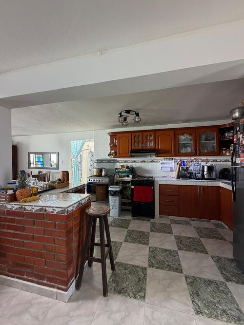 Casa de 6 alcobas en venta en Provenza, Bucaramanga, 240 m² · foto 7 de 24