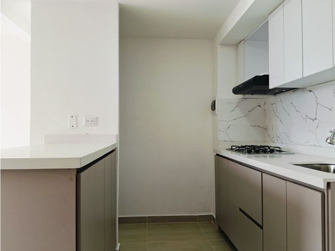 Apartamento de 3 alcobas en venta en Conjunto Residencial Abundara, Madrid, 54 m² · foto 3 de 15