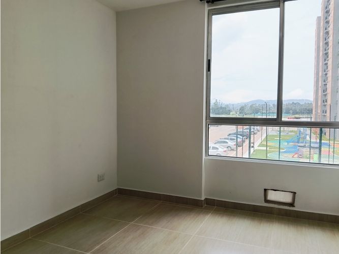 Apartamento de 3 alcobas en venta en Conjunto Residencial Abundara, Madrid, 54 m² · foto 10 de 15