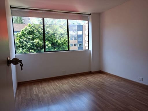 Apartamento de 3 alcobas en arriendo en Urbanizacion El Pinar Alto, Medellín, 137 m² · foto 15 de 21