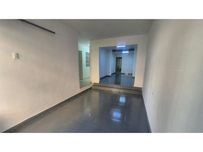 Local en arriendo en Alcala, Envigado, 145 m² · foto 2 de 18