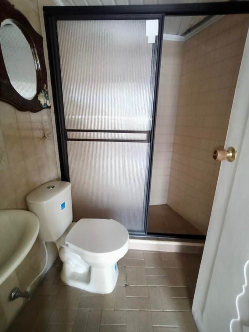 Apartamento de 3 alcobas en venta en Laureles, Medellín, 74 m² · foto 4 de 6