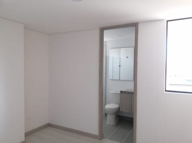 Apartamento de 2 alcobas en arriendo en Rionegro, 74 m² · foto 7 de 24
