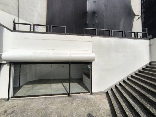 Local en arriendo en Estacion Villa, Medellín, 133 m² · foto 2 de 8
