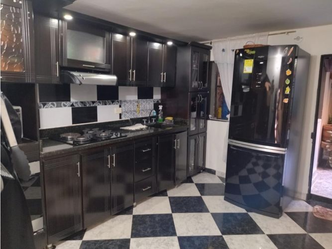 Apartamento de 3 alcobas en venta en Cabañas, Bello, 132 m² · foto 9 de 20