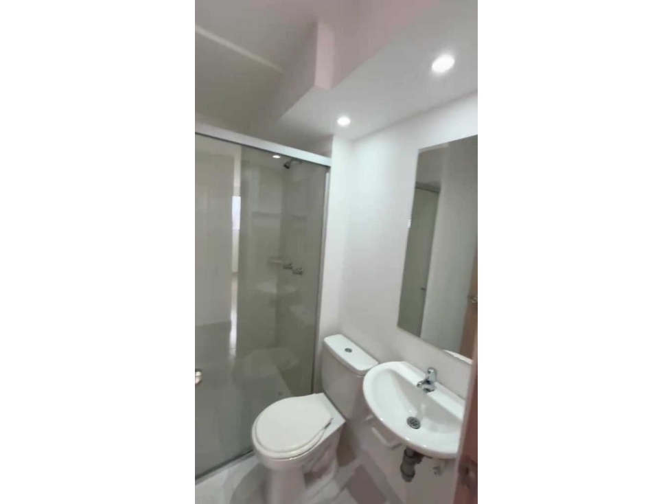 Apartamento en arriendo en Calasanz, Medellín · foto 5 de 9