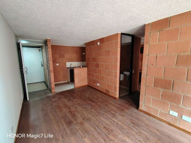 Apartamento de 3 alcobas en venta en Conjunto Residencial Boreal, Madrid, 55 m² · foto 4 de 20