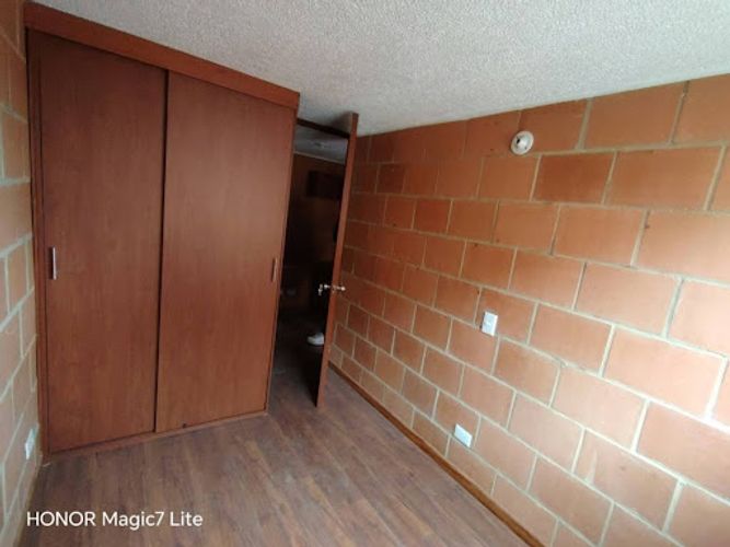 Apartamento de 3 alcobas en venta en Conjunto Residencial Boreal, Madrid, 55 m² · foto 10 de 20