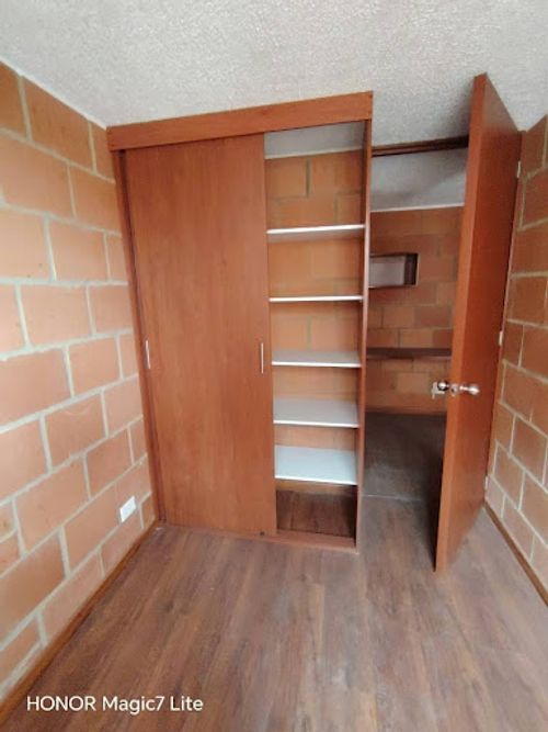 Apartamento de 3 alcobas en venta en Conjunto Residencial Boreal, Madrid, 55 m² · foto 11 de 20
