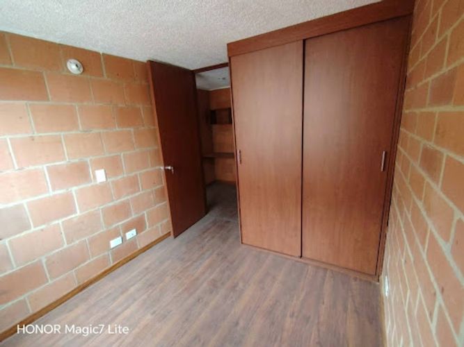 Apartamento de 3 alcobas en venta en Conjunto Residencial Boreal, Madrid, 55 m² · foto 12 de 20