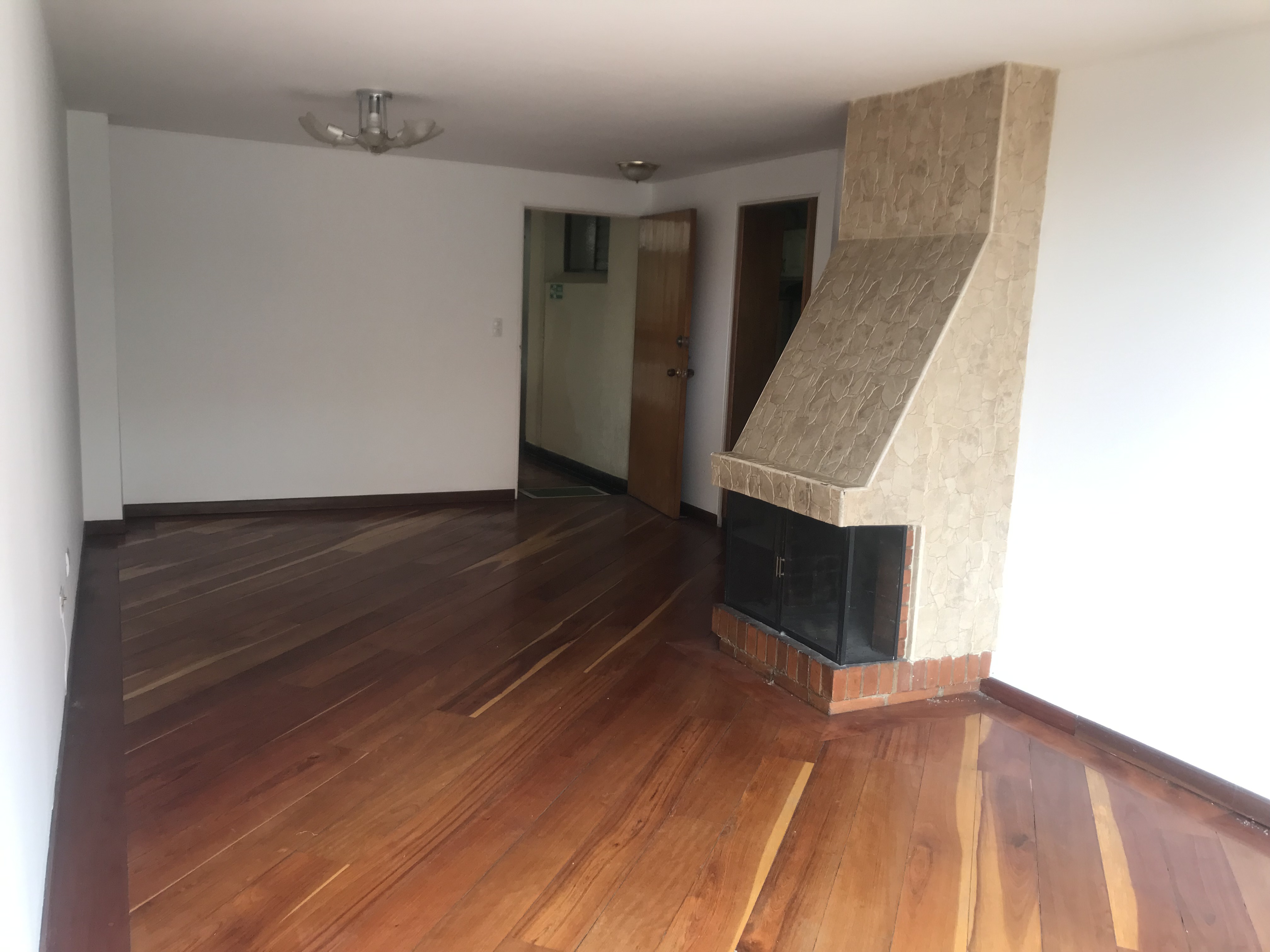 Apartamento en venta en Puente Largo, Bogotá · foto 3 de 15