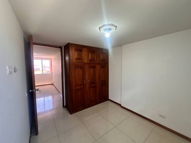 Apartamento de 3 alcobas en arriendo en Los Colores, Medellín, 94 m² · foto 15 de 19
