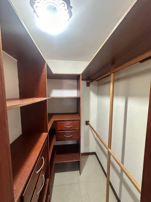 Apartamento de 3 alcobas en arriendo en Los Colores, Medellín, 94 m² · foto 18 de 19