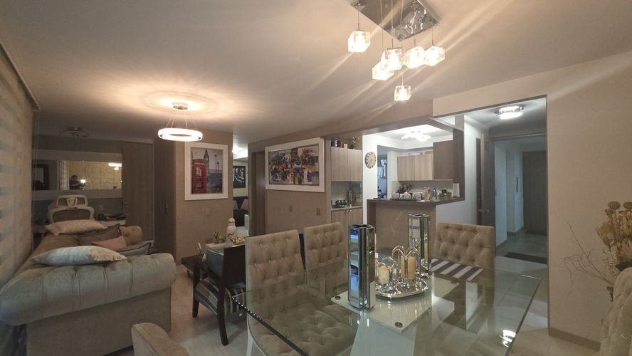 Apartamento en venta en Valle Del Lili, Cali · foto 2 de 23