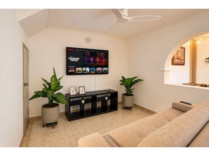Casa de 5 alcobas en venta en La Pradera, Medellín, 227 m² · foto 3 de 24