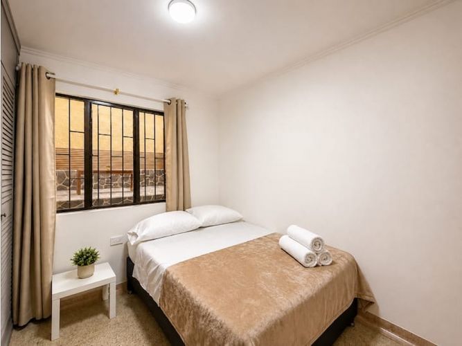 Casa de 5 alcobas en venta en La Pradera, Medellín, 227 m² · foto 21 de 24