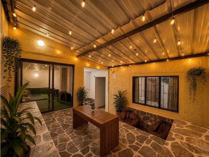 Casa de 5 alcobas en venta en La Pradera, Medellín, 227 m² · foto 24 de 24