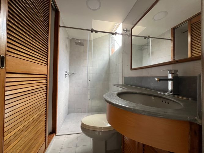Apartamento de 3 alcobas en arriendo en El Tesoro, Medellín, 84 m² · foto 13 de 14