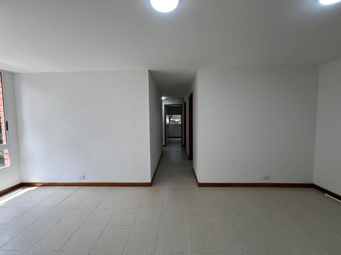 Apartamento de 3 alcobas en arriendo en El Tesoro, Medellín, 84 m² · foto 4 de 14