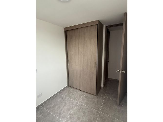 Apartamento de 3 alcobas en venta en Los Ciruelos, Copacabana, 54 m² · foto 3 de 9