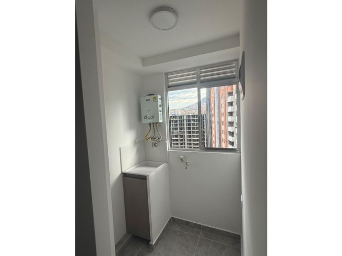 Apartamento de 3 alcobas en venta en Los Ciruelos, Copacabana, 54 m² · foto 4 de 9