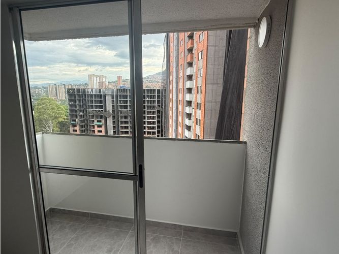 Apartamento de 3 alcobas en venta en Los Ciruelos, Copacabana, 54 m² · foto 9 de 9