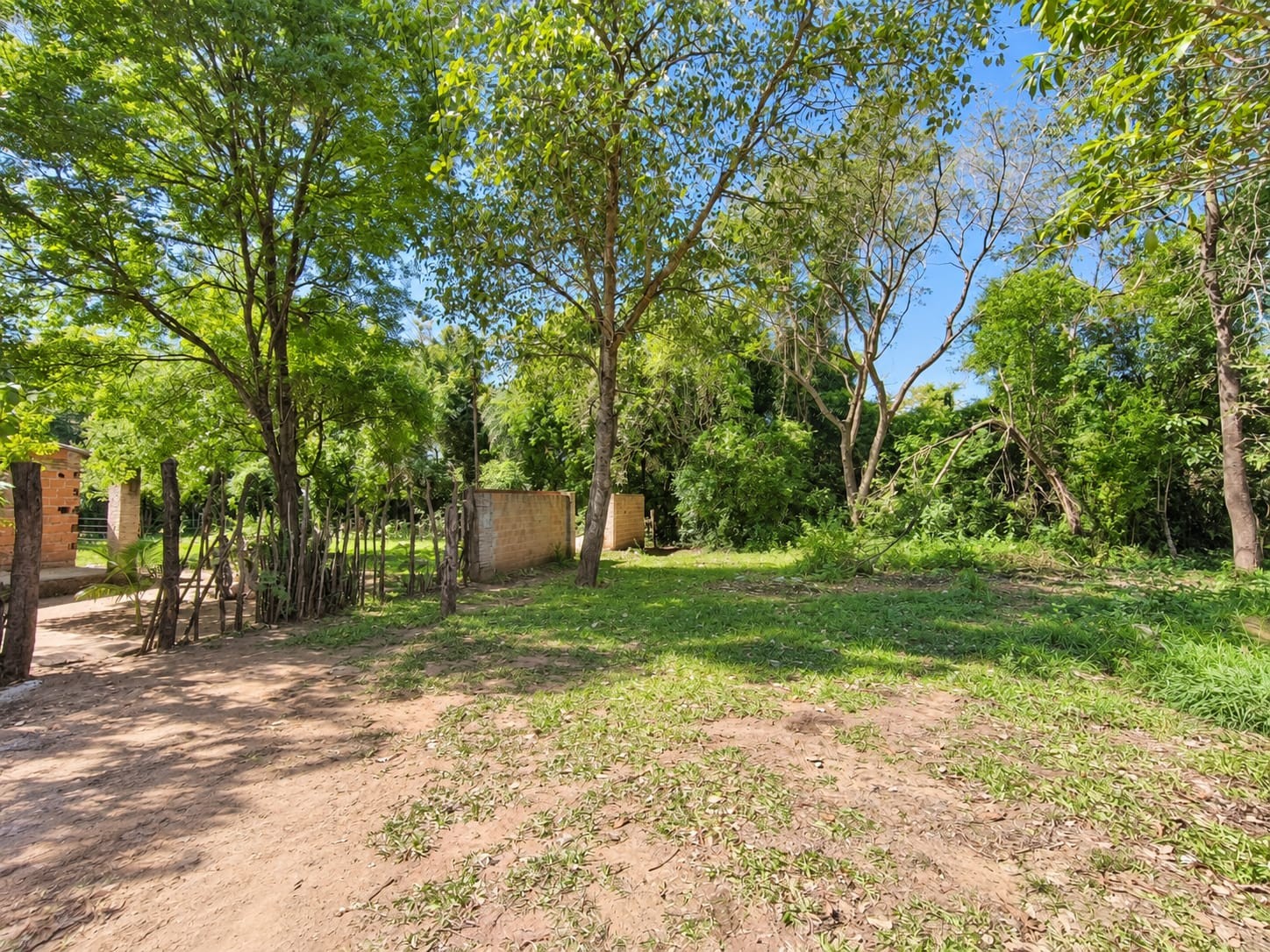 Hermoso Terreno en Barrio San Blas de Limpio - foto 4