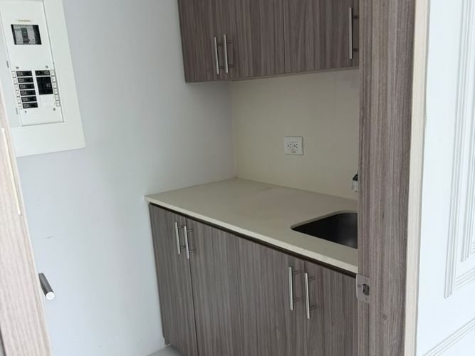Oficina en venta en El Poblado, Medellín, 70 m² · foto 6 de 6