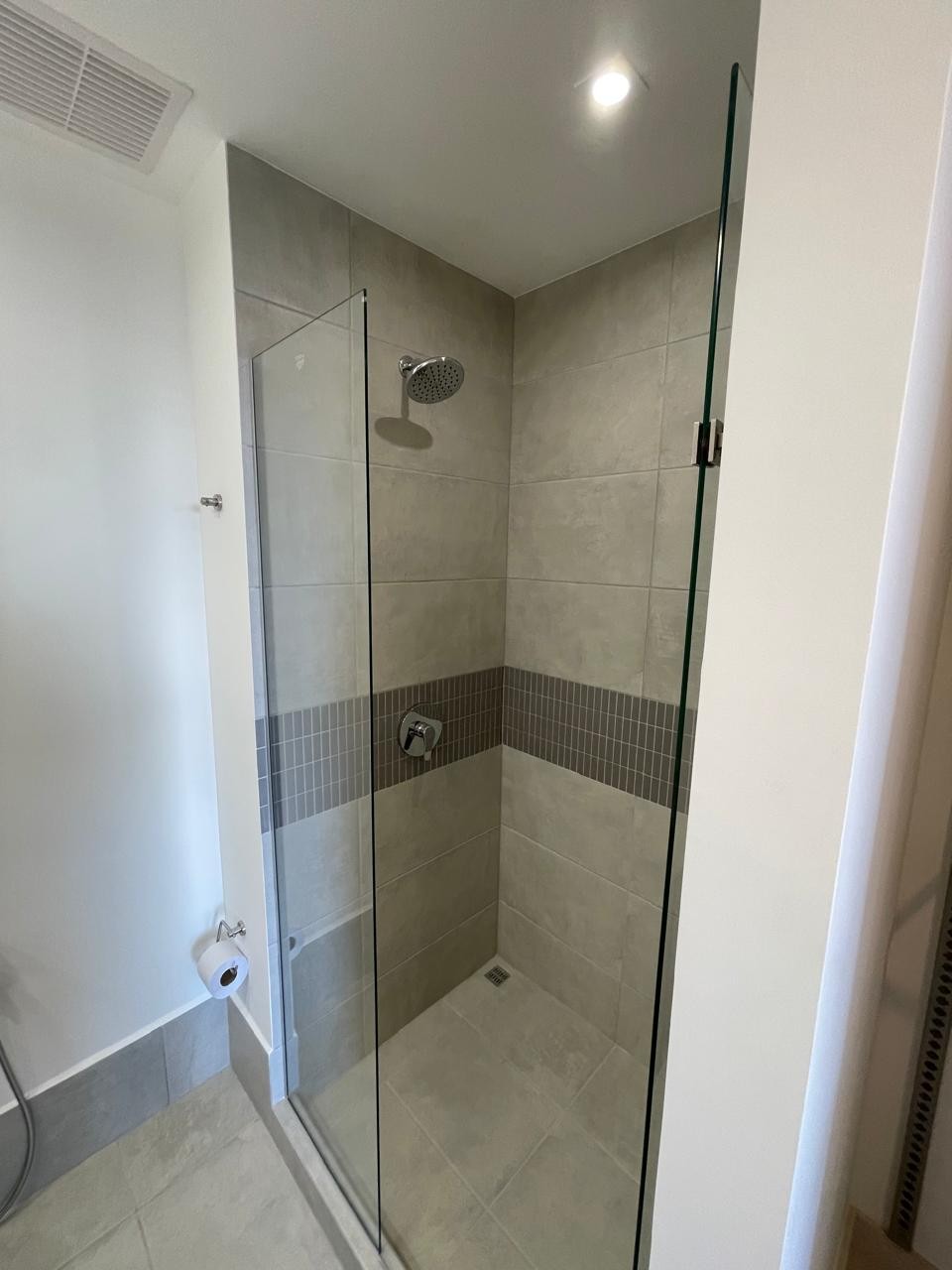 Apartamento en arriendo en Castropol, Medellín · foto 18 de 24