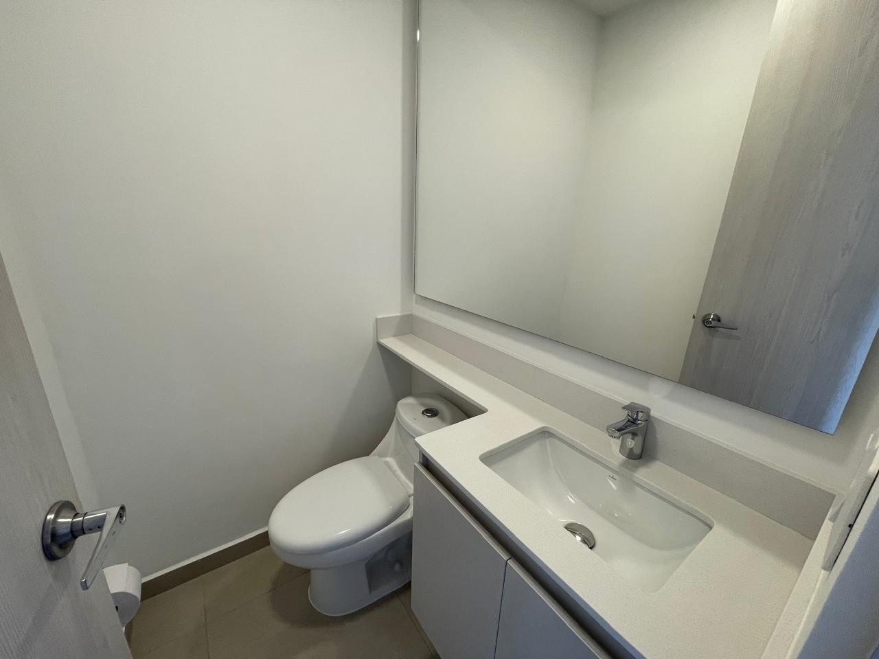 Apartamento en arriendo en Castropol, Medellín · foto 10 de 24