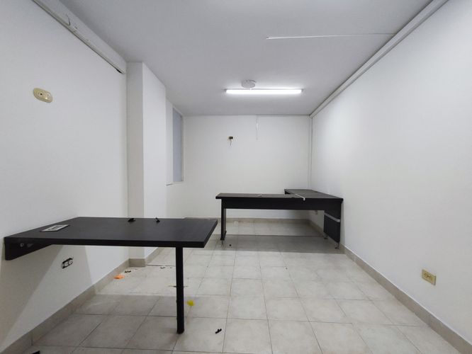 Oficina en arriendo en Caobos, Cúcuta, 121 m² · foto 3 de 10