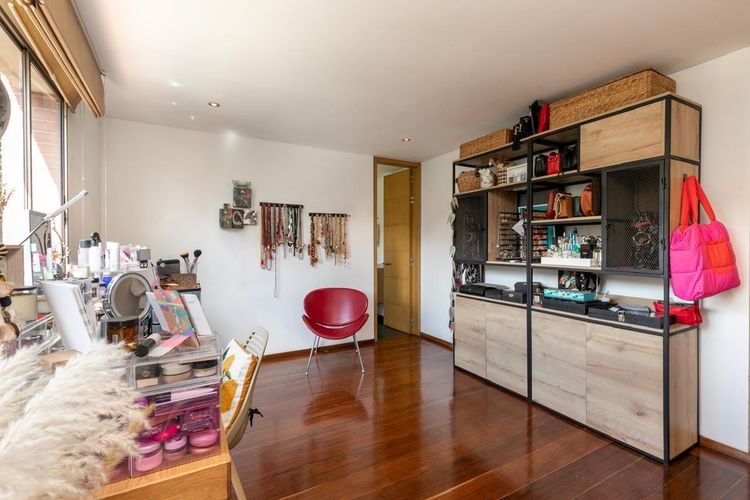 Apartamento en venta en Las Lomas No.1, Medellín · foto 8 de 19