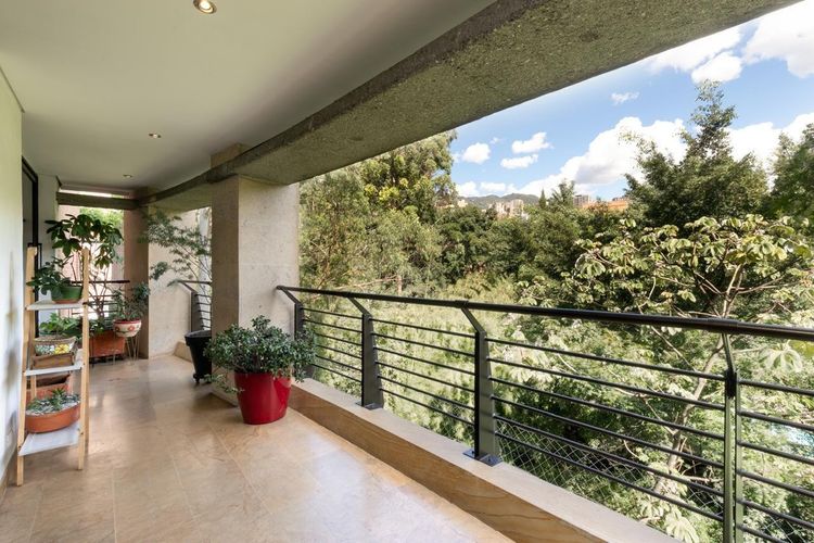 Apartamento en venta en Las Lomas No.1, Medellín · foto 3 de 19