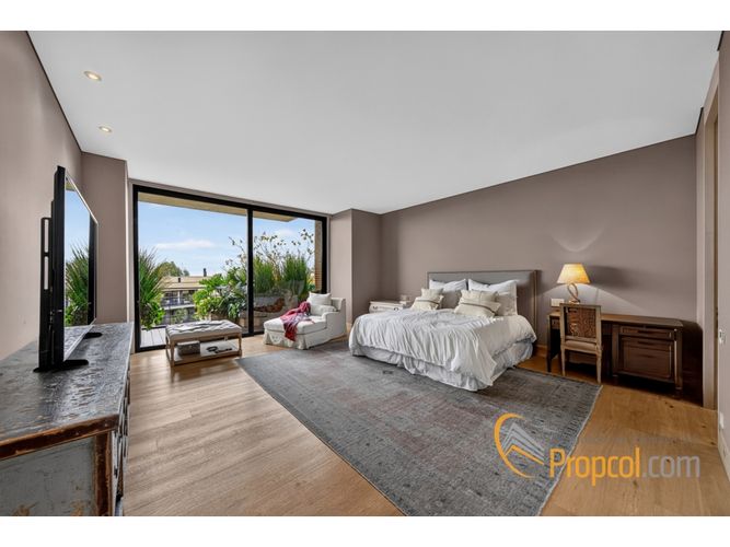 Apartamento de 3 alcobas en venta en Los Rosales, Bogotá, 355 m² · foto 14 de 24