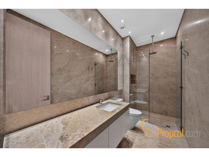 Apartamento de 3 alcobas en venta en Los Rosales, Bogotá, 355 m² · foto 19 de 24