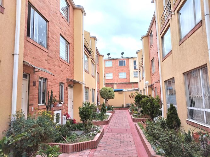 Casa de 3 alcobas en arriendo en Mirandela, Bogotá, 90 m² · foto 22 de 24