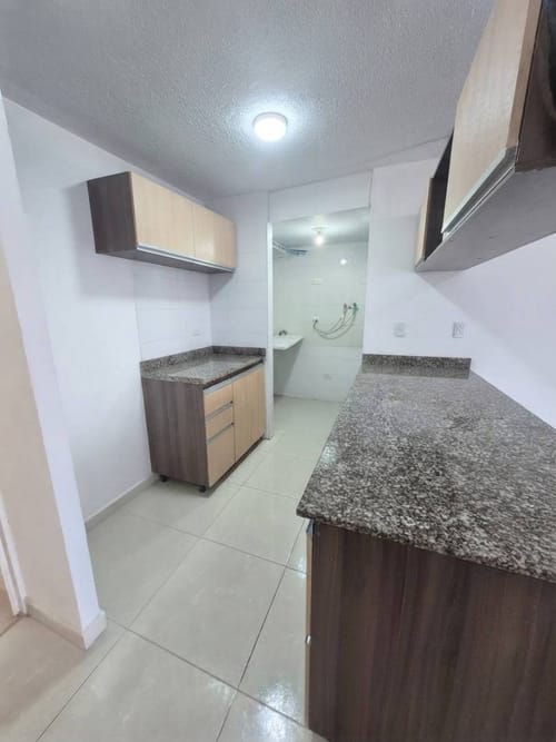 Apartamento de 3 alcobas en venta en San Martin, Bucaramanga, 78 m² · foto 7 de 13