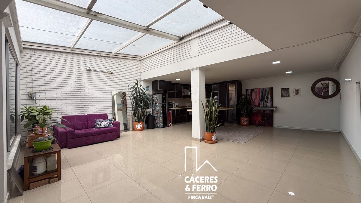 Apartamento en venta en Belalcazar, Bogotá · foto 2 de 14