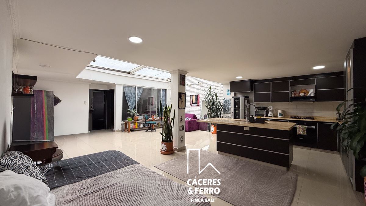 Apartamento en venta en Belalcazar, Bogotá · foto 3 de 14
