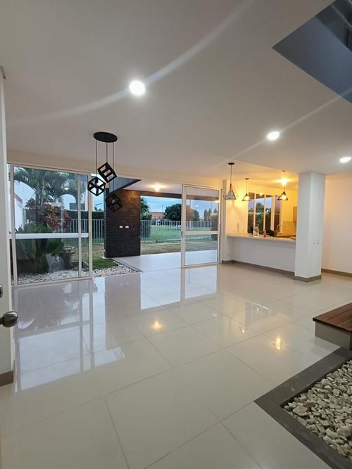 Casa de 3 alcobas en venta en El Castillo, Jamundí, 400 m² · foto 7 de 24