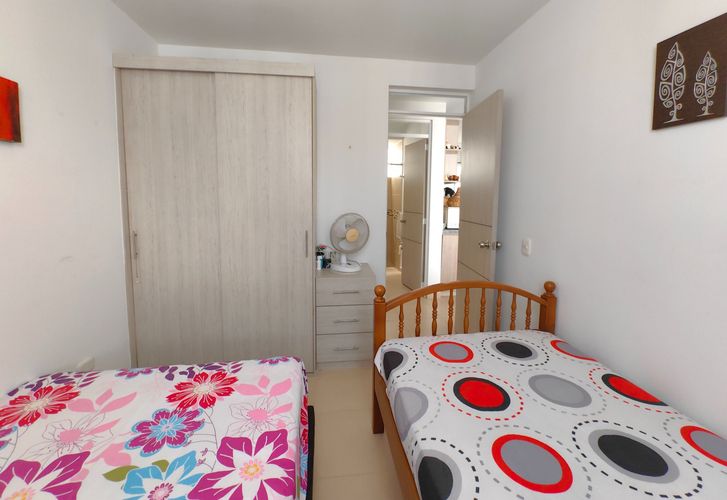 Apartamento de 3 alcobas en venta en Aqualina Orange, Girardot, 71 m² · foto 8 de 12