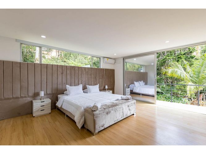 Casa de 5 alcobas en venta en La Candelaria, Medellín, 504 m² · foto 11 de 24