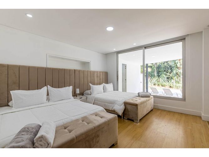 Casa de 5 alcobas en venta en La Candelaria, Medellín, 504 m² · foto 16 de 24