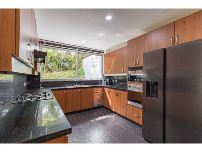 Casa de 5 alcobas en venta en La Candelaria, Medellín, 504 m² · foto 18 de 24