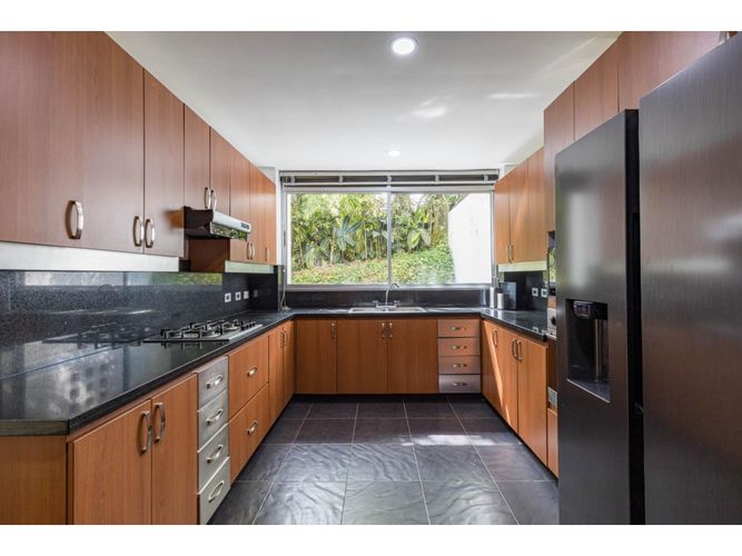 Casa de 5 alcobas en venta en La Candelaria, Medellín, 504 m² · foto 19 de 24
