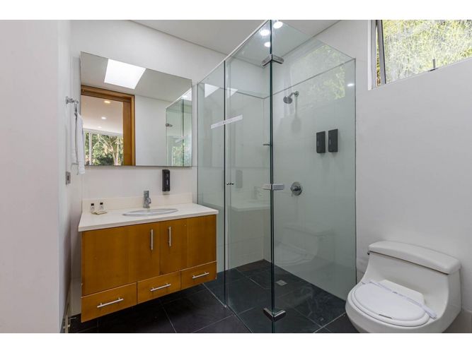 Casa de 5 alcobas en venta en La Candelaria, Medellín, 504 m² · foto 22 de 24