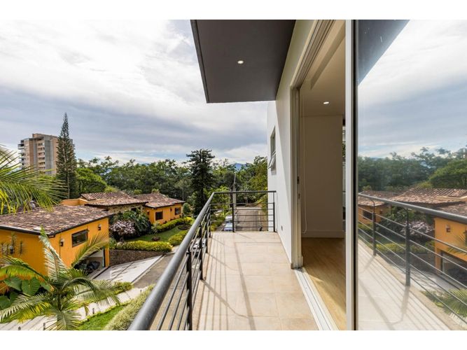 Casa de 5 alcobas en venta en La Candelaria, Medellín, 504 m² · foto 24 de 24