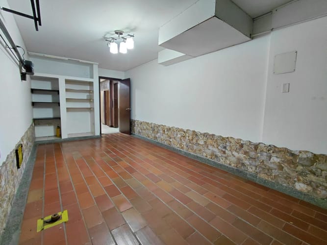 Casa de 4 alcobas en venta en San Vicente, Cali, 301 m² · foto 11 de 24