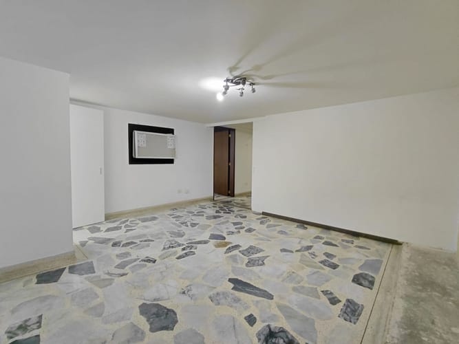 Casa de 4 alcobas en venta en San Vicente, Cali, 301 m² · foto 20 de 24